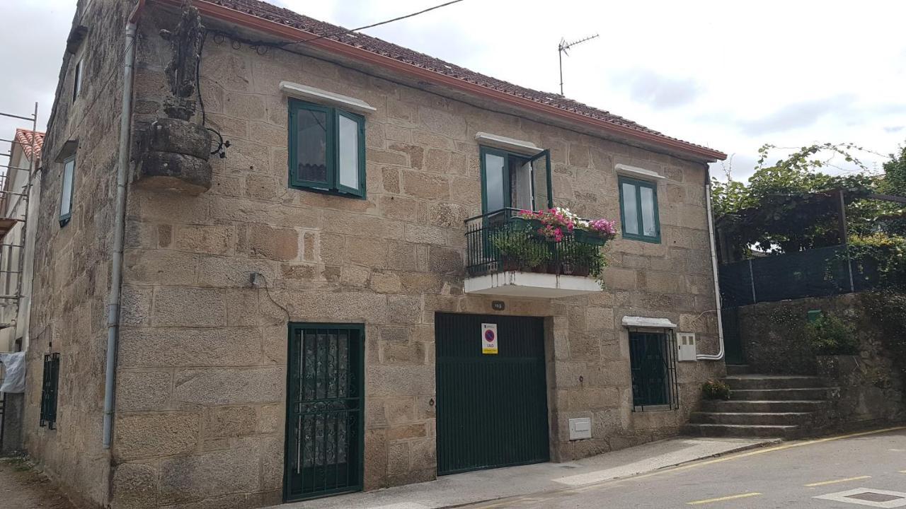 A Casa Do Santo Apartment Pontevedra Luaran gambar